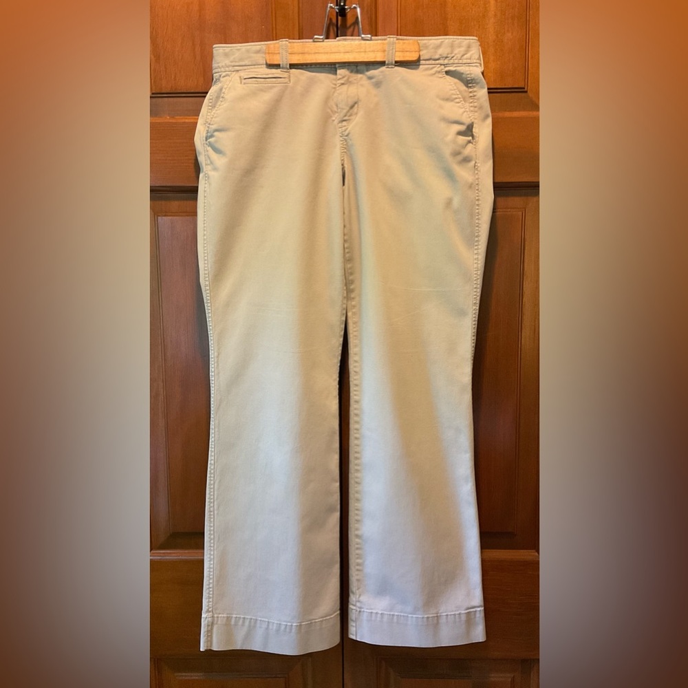 Old Navy Perfect Boot Cut Khakis, size: 6 Short/Petite